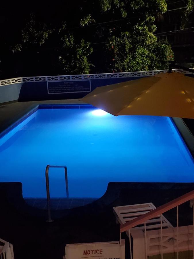 Marine View Hotel Ocho Rios Exterior foto